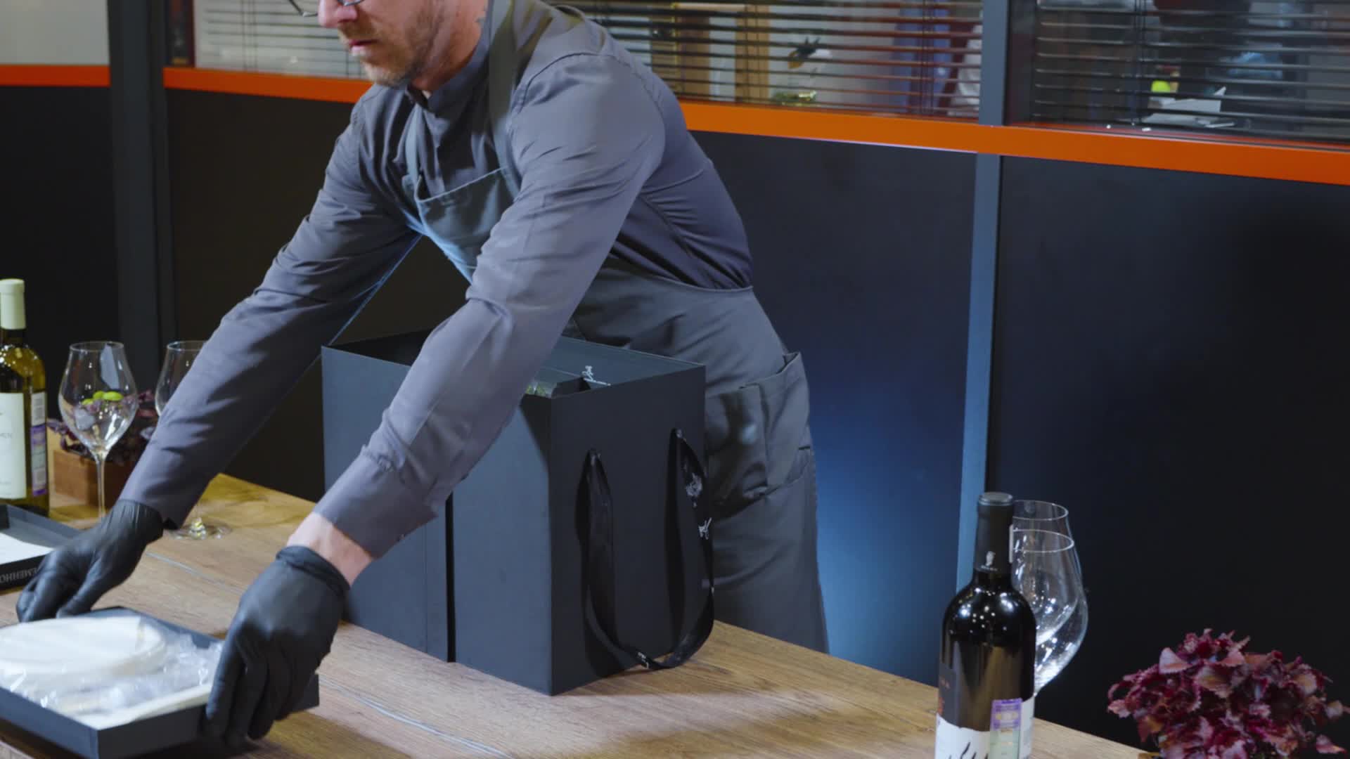 Доставка и распаковка готового набора от Министерство кейтеринг