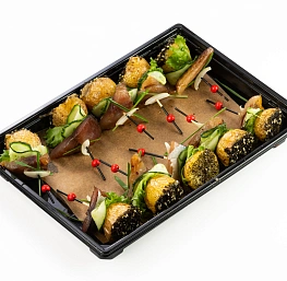 Скумбрия с бэби картофелем и огурцом