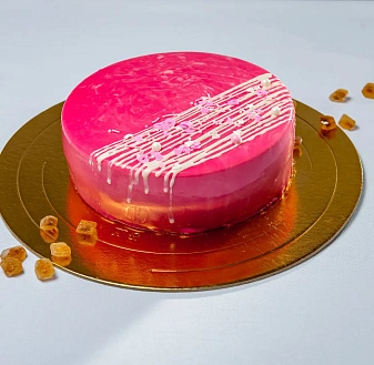 Торт "Манго-маракуйя" с жидким центром