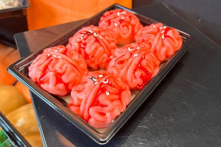 Мозги мотти на Halloween