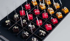 Сет сладких рулетиков «Арт-деко» с доставкой на ваше мероприятие (превью)