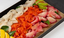 Рыбное ассорти (лосось с\с, черная треска с\с, филе клыкача маринованного в свекольном коньяке)  с доставкой на ваше мероприятие (превью)