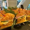 Мини-круассан с ветчиной и сыром