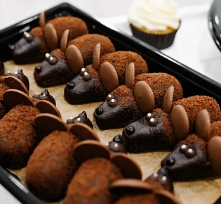 Сладкий фуршетный сет на 8-10 персон