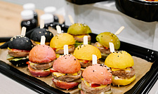 Фуршетный сет с мини-бургерами на 10 персон с доставкой на ваше мероприятие (превью)