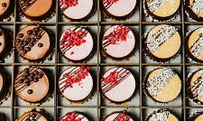 Десерты : Сет муссовых десертов «Одри Хепбёрн» за 6 990  руб. (превью)