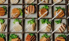 Ассорти птифур 24 штуки (с лососем, угрем, цыпленком и судаком) с доставкой в офис и на дом (превью)