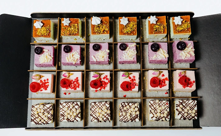 Сет десертов «Белые ночи» с доставкой на ваше мероприятие