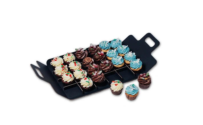 Ассорти новогодних капкейков «Зимний вечер» с доставкой на ваше мероприятие