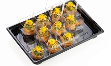 Канапе креветка с гуакамоле и арахисом