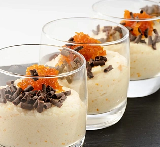 Пшенное кокосовое суфле с тыквой, ванилью и вяленным физалисом