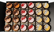 Сет муссовых десертов «Одри Хепбёрн» с доставкой на ваше мероприятие (превью)