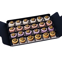 Набор макаронс к 8 марта «Гала»