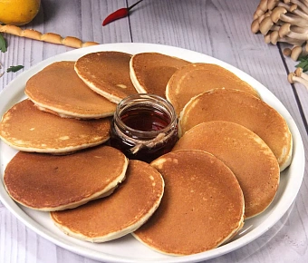 Панкейк классический с кленовым сиропом