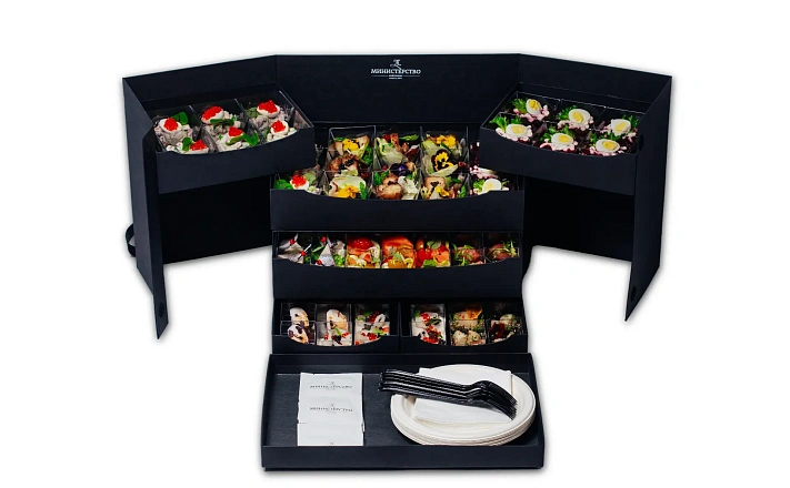 Фуршетный сет «Полярная ночь» с доставкой на ваше мероприятие