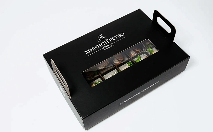 Ассорти птифур 24 штуки (с лососем, угрем, цыпленком и судаком)