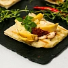 Римская брускетта с артишоками и вяленым томатом