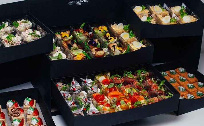 Готовые наборы : Фуршетный сет «Первый снег» за 20 690  руб.