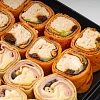 Томатный блинный ролл с риетом из красной рыбы