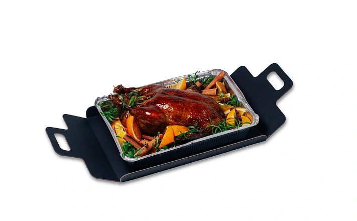  : Томлёная утка с яблоками, черникой и сосновым вареньем