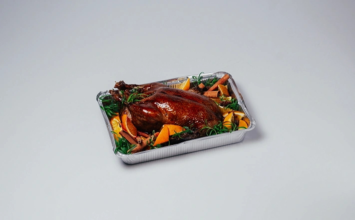  : Томлёная утка с яблоками, черникой и сосновым вареньем за 6 383  руб.