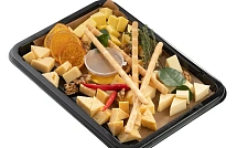 Сырное ассорти (ассорти из сыров: полутвердый, мраморный, тильзитер. С добавлением меда, ореха грецкого и соломка Гриссини) с доставкой на ваше мероприятие (превью)