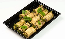 Каннеллони из баклажана с сыром, орехами и пряным кунжутом