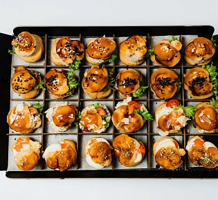 Фуршетное ассорти мини - профитролей