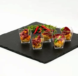 Грибной спонж с кусочками карамелизированной тыквы и слайсом копченой утки Магрэ