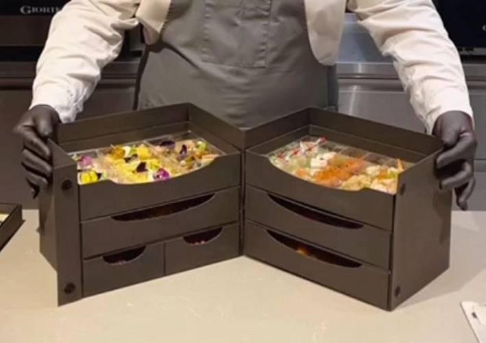 Доставка и распаковка готового набора от Министерство кейтеринг